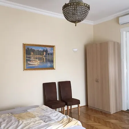 Bella Casa Center Apartment