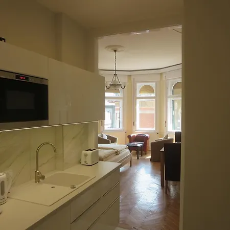 Bella Casa Center *